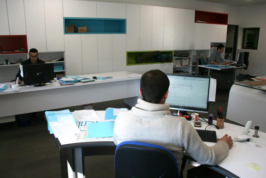 Le bureau d'étude de la SCOP Laporte à Samadet - agencement et mobilier GMS