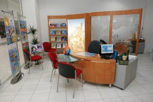 agencement d'agences de voyages