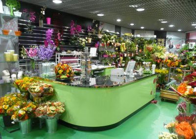 Laporte - agencement de boutique de fleurs Laporte - agencement de boutique de fleurs - agencement GMS